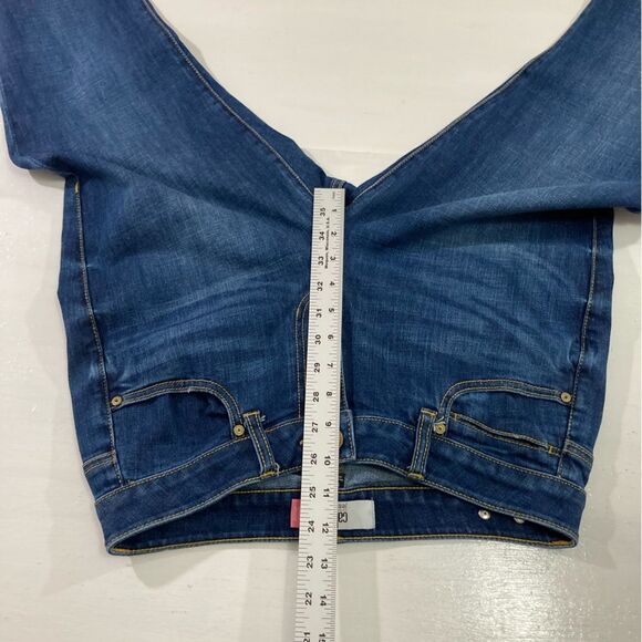 CAbi Jeans Women’s 8 Blue Distressed Denim Curvy Skinny Fit Casual Chic - Picture 10 of 12